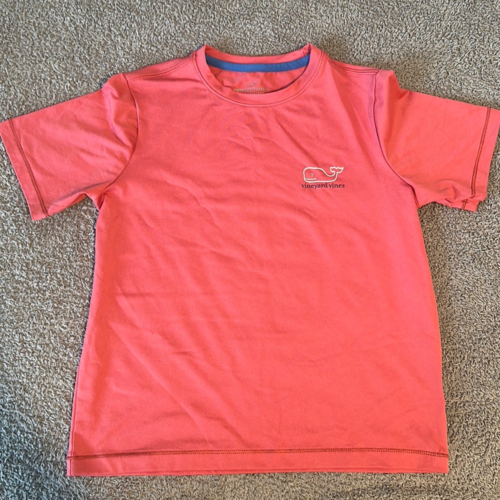 NWOT Vineyard Vines Performance Tee